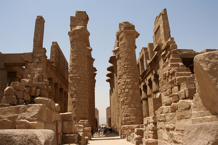 Karnak-temple-ruins