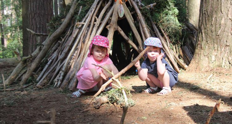 camping-in-nature-family-time