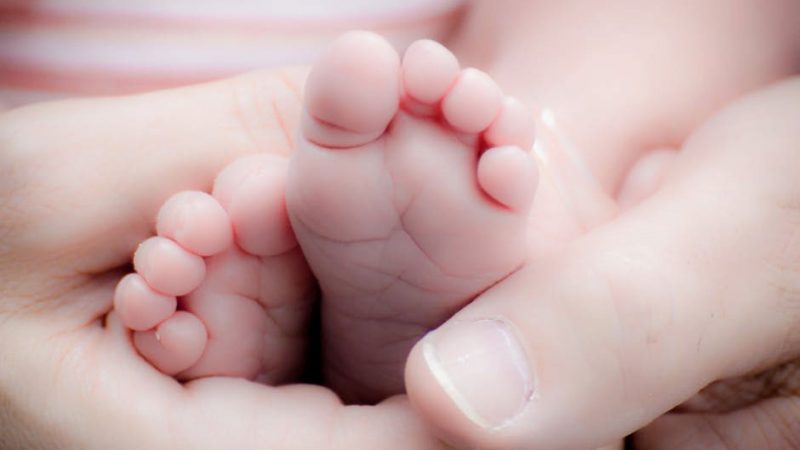 baby-feet