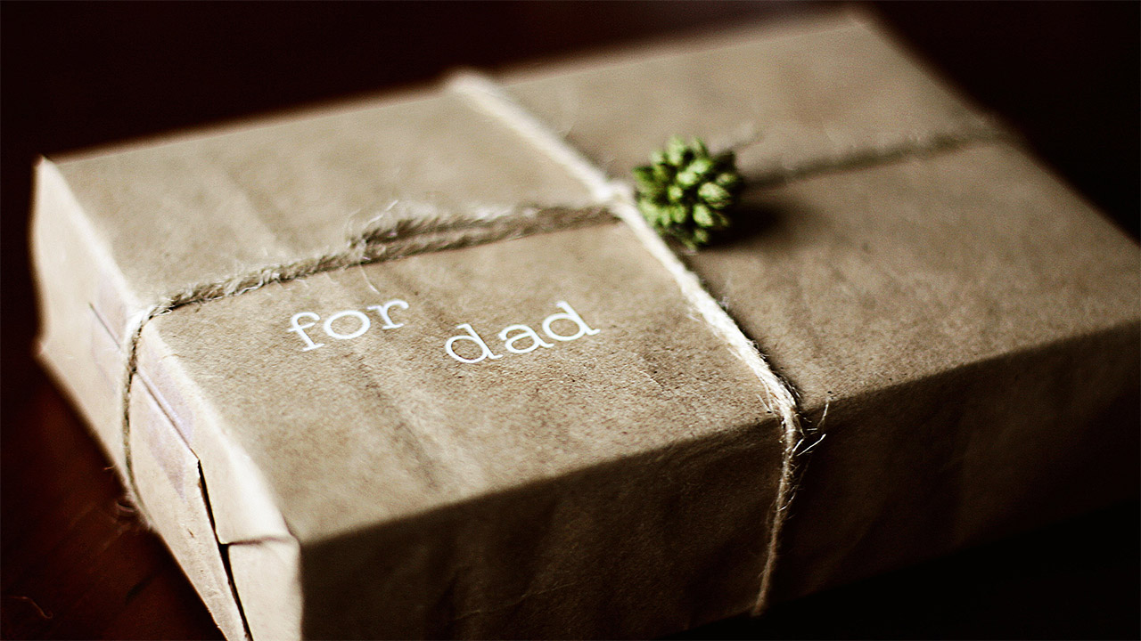 cool-tech-gifts-for-fathers-day-sm