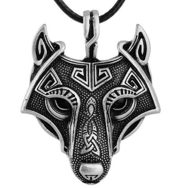 wolf-necklace