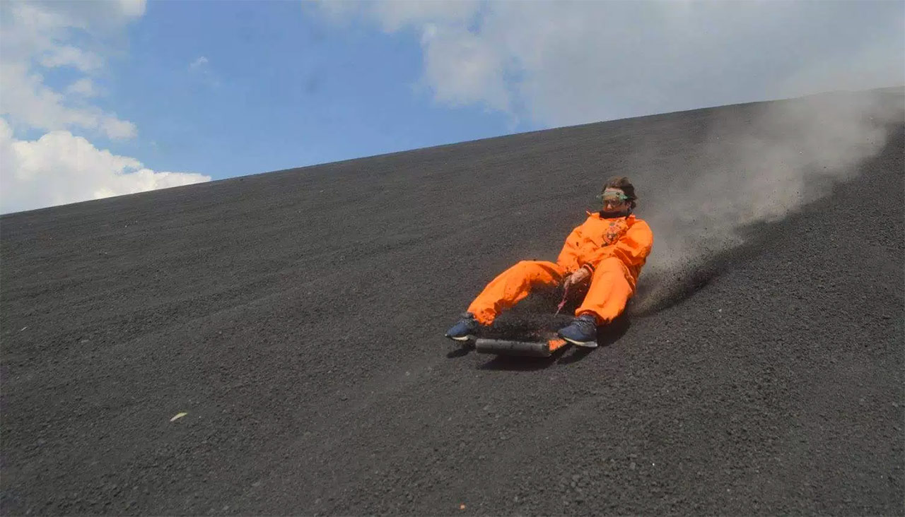 volcano-boarding