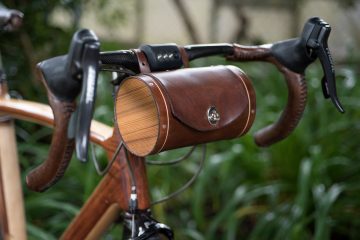 walnut-studiolo-bicycle-accessories-bicycle-leather-handlebar-bag