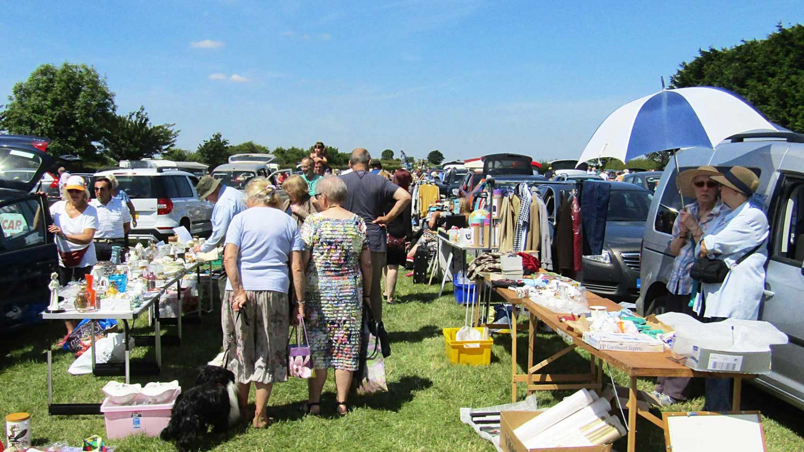 car-boot-sale-pic