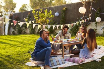 summer-garden-picnic